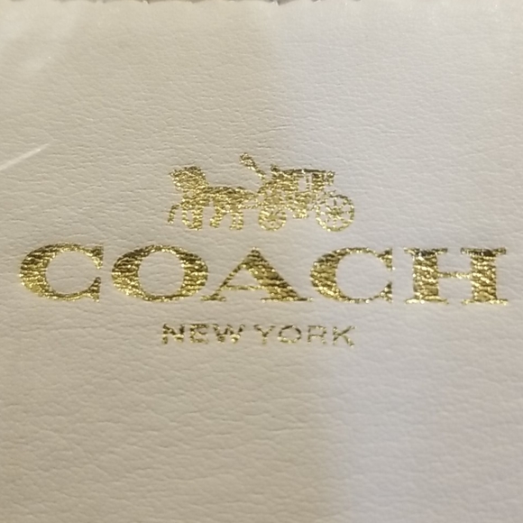 NEW Coach Corner Zip Wristlet in Signature Canvas - Picture 5 of 7